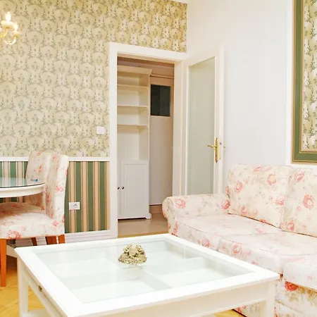 Fast Rent Apartment *